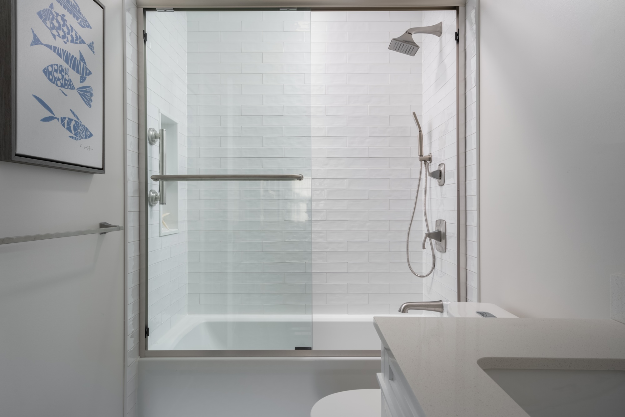 LBI-Bathrooms-206-9th-St-Amiano-2