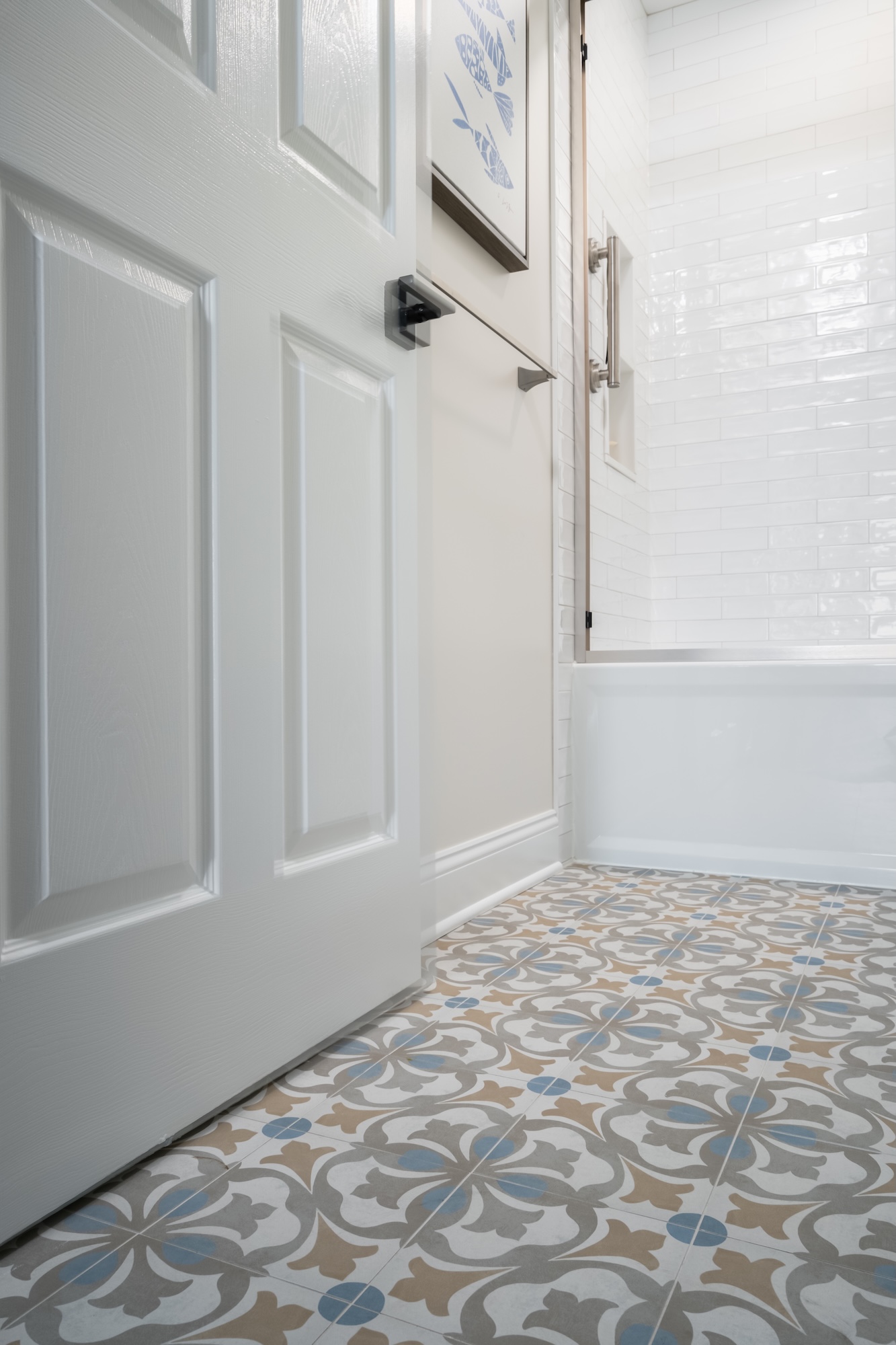 LBI-Bathrooms-206-9th-St-Amiano-7