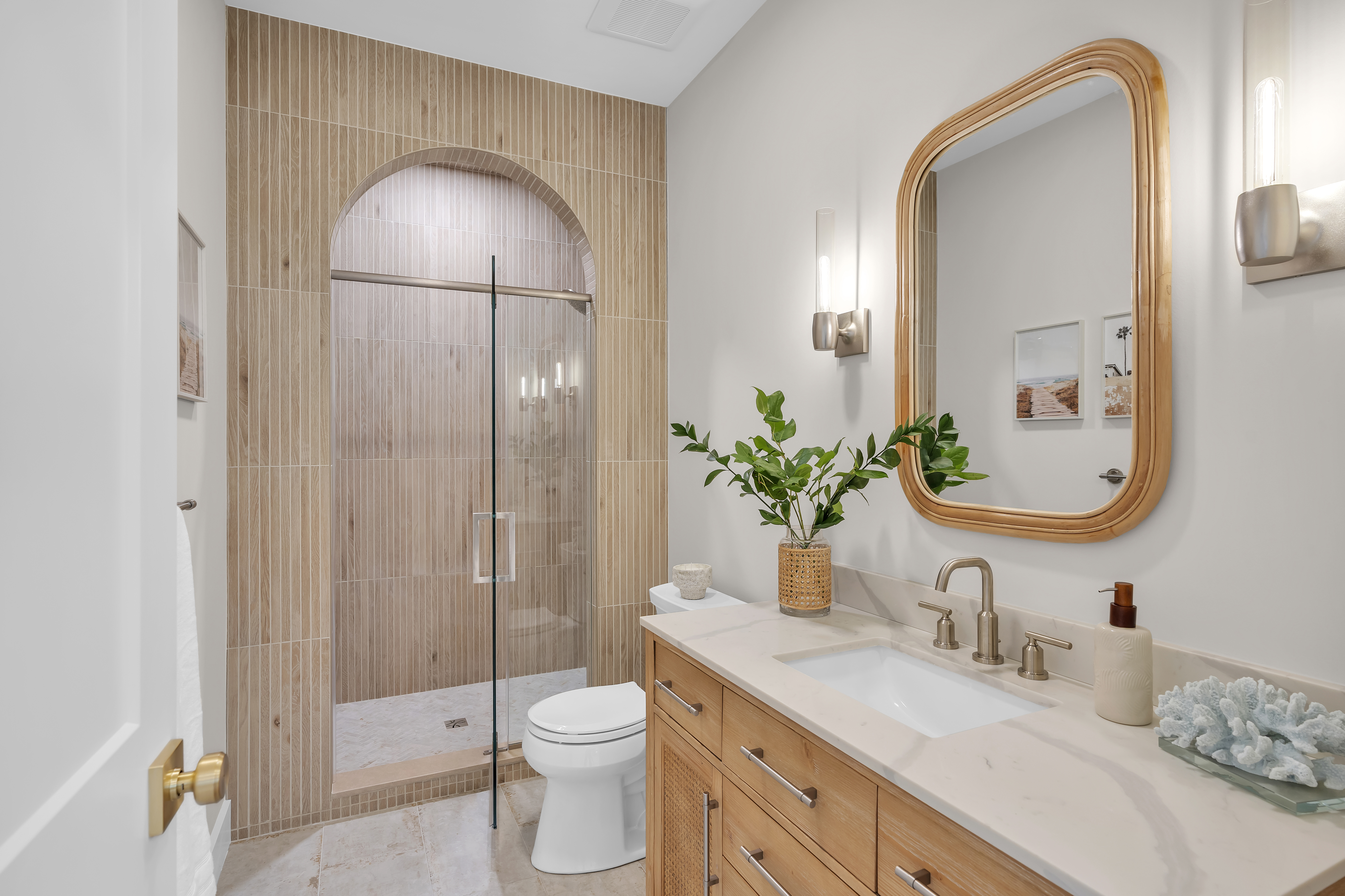 double-image-cta-left-image